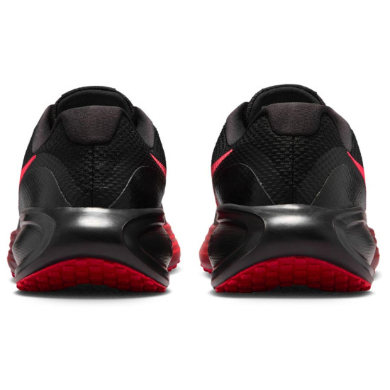 NIKE REVOLUTION 8